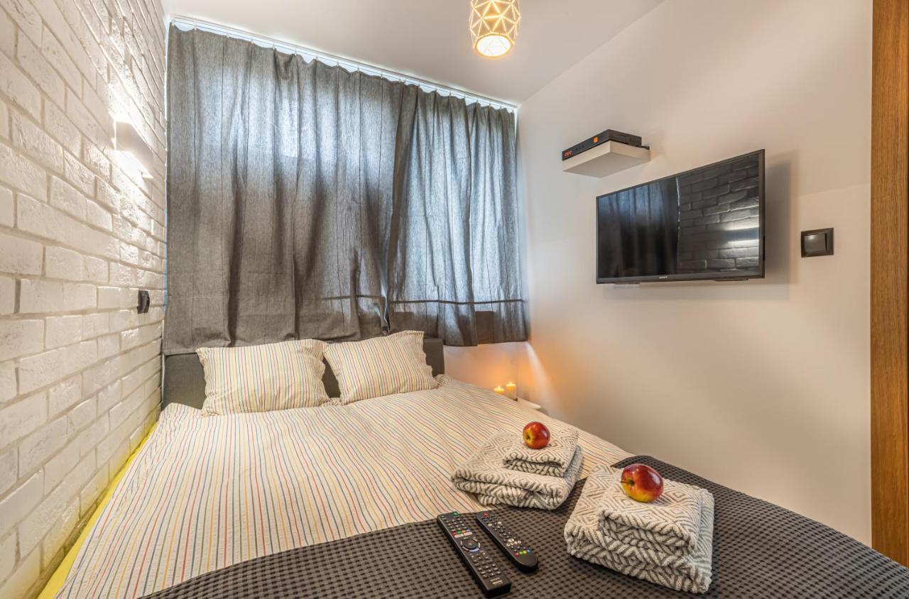 Apartment Strict Warsaw Center - Metro,Free Parking Εξωτερικό φωτογραφία
